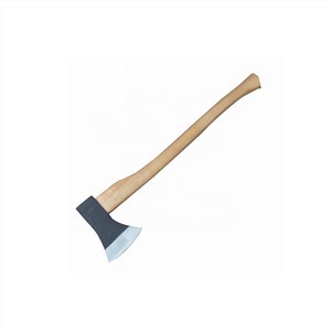 Yxa för trädgårdsarbete