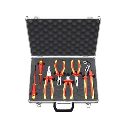 7-delad skruvmejselsats med tång